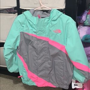 North Face jacket size 3t